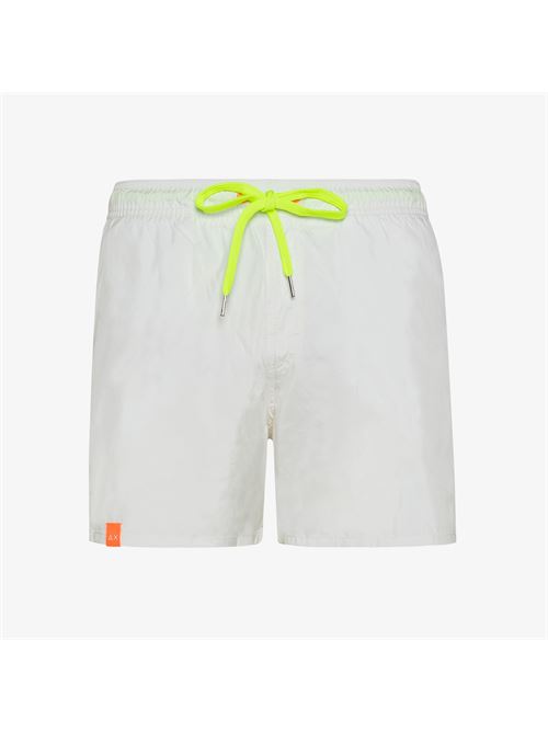  SUN68 | H30106/01