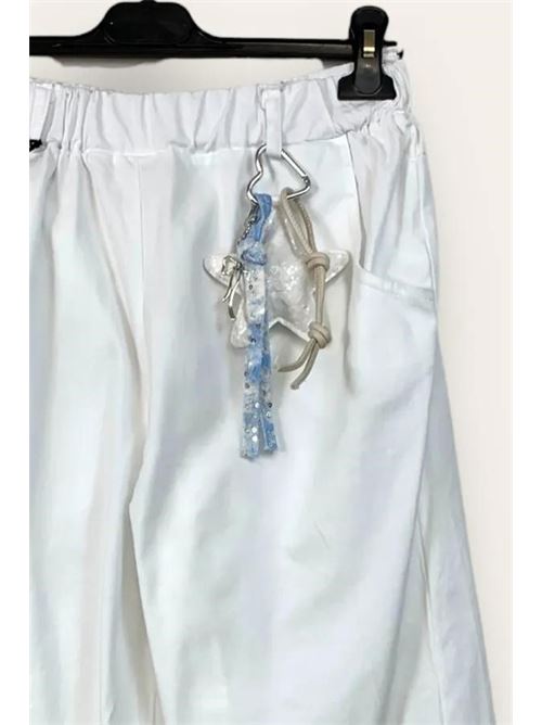 Pantalone baggy con gadget portachiavi LOVEme | VA-12570/Bianco