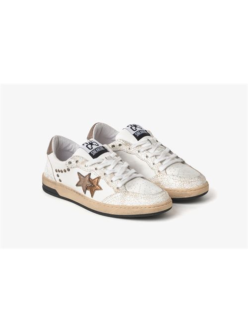 SNEAKERS WEEK STAR BIANCO/BRONZO CON BORCHIE 2STAR | 2SD5030/084